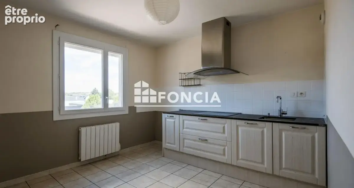 Onet-le-Château – Quartier des Balquières  Appartement T4 – 100 m² – 2ᵉ étage – Garage privatif - photo 2