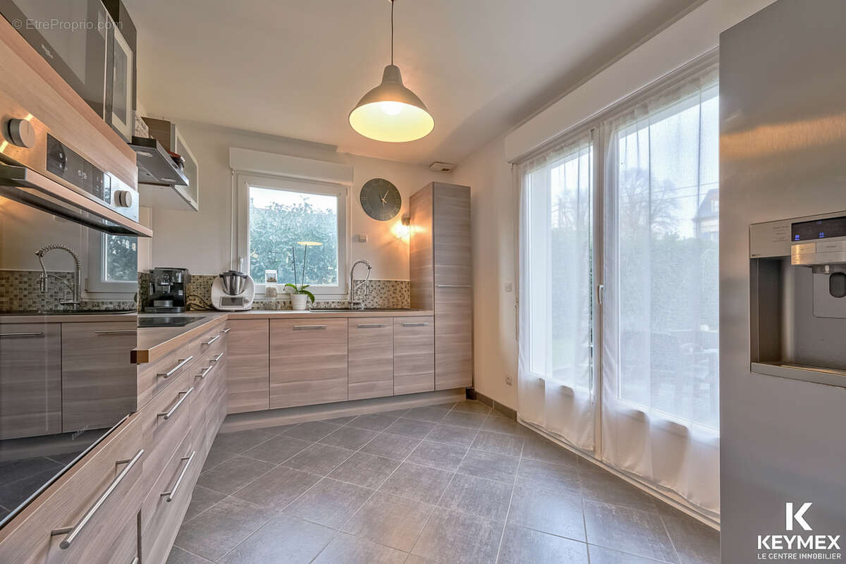 Maison à SAINTE-GENEVIEVE