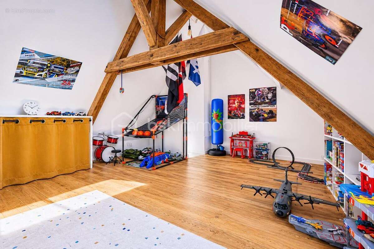 Maison à BONNETABLE