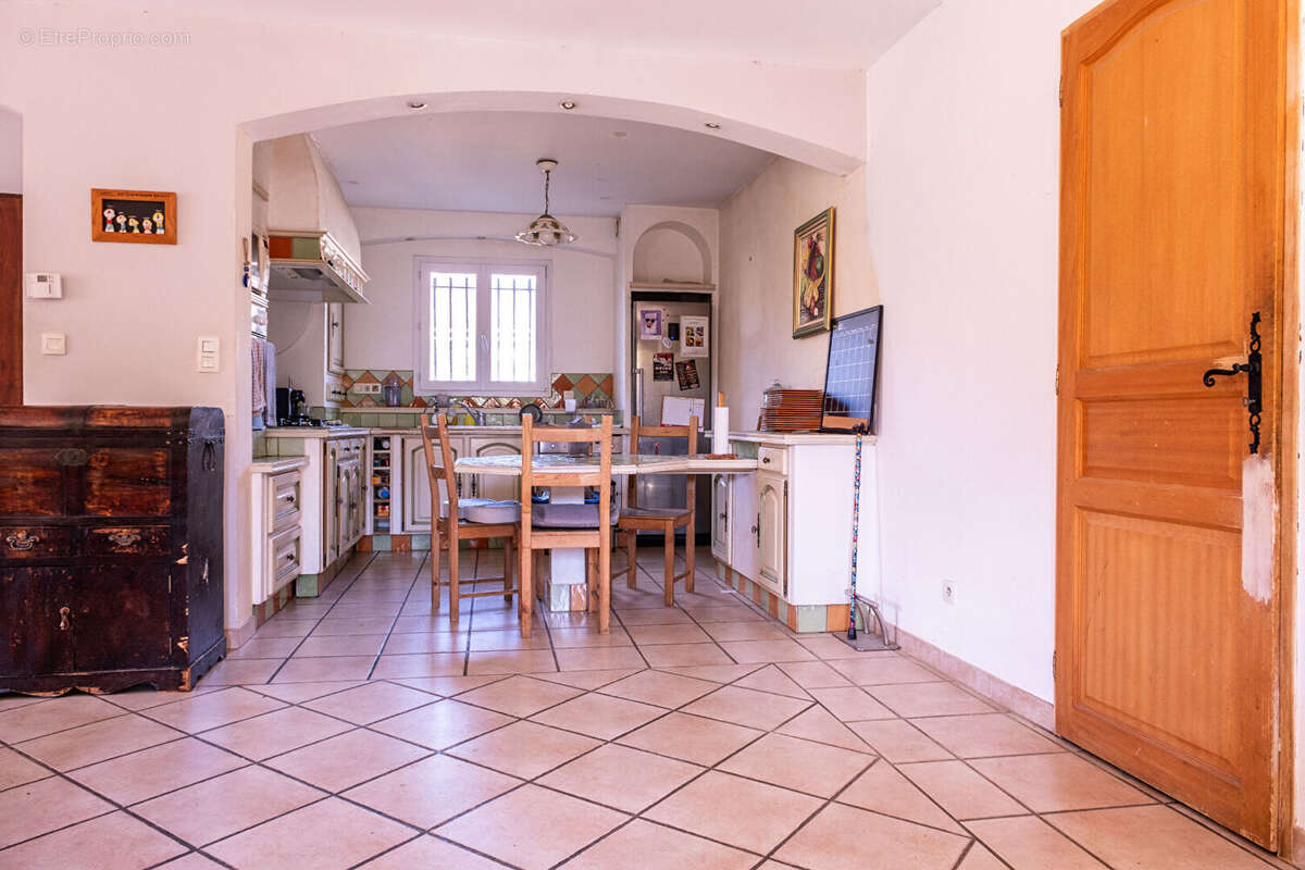 Maison à SAINTE-ANASTASIE-SUR-ISSOLE