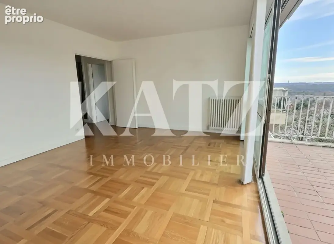 GARCHES - Appartement  3 pièces - photo 3