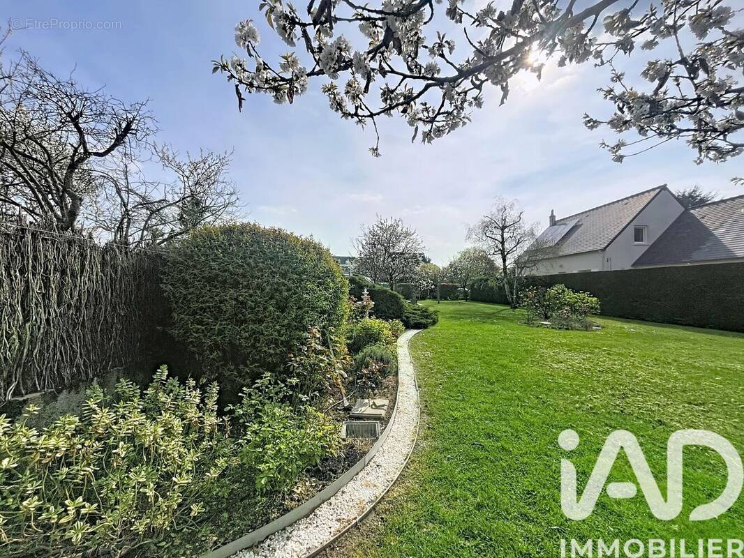 Photo 1 - Maison à CHAMBRAY-LES-TOURS