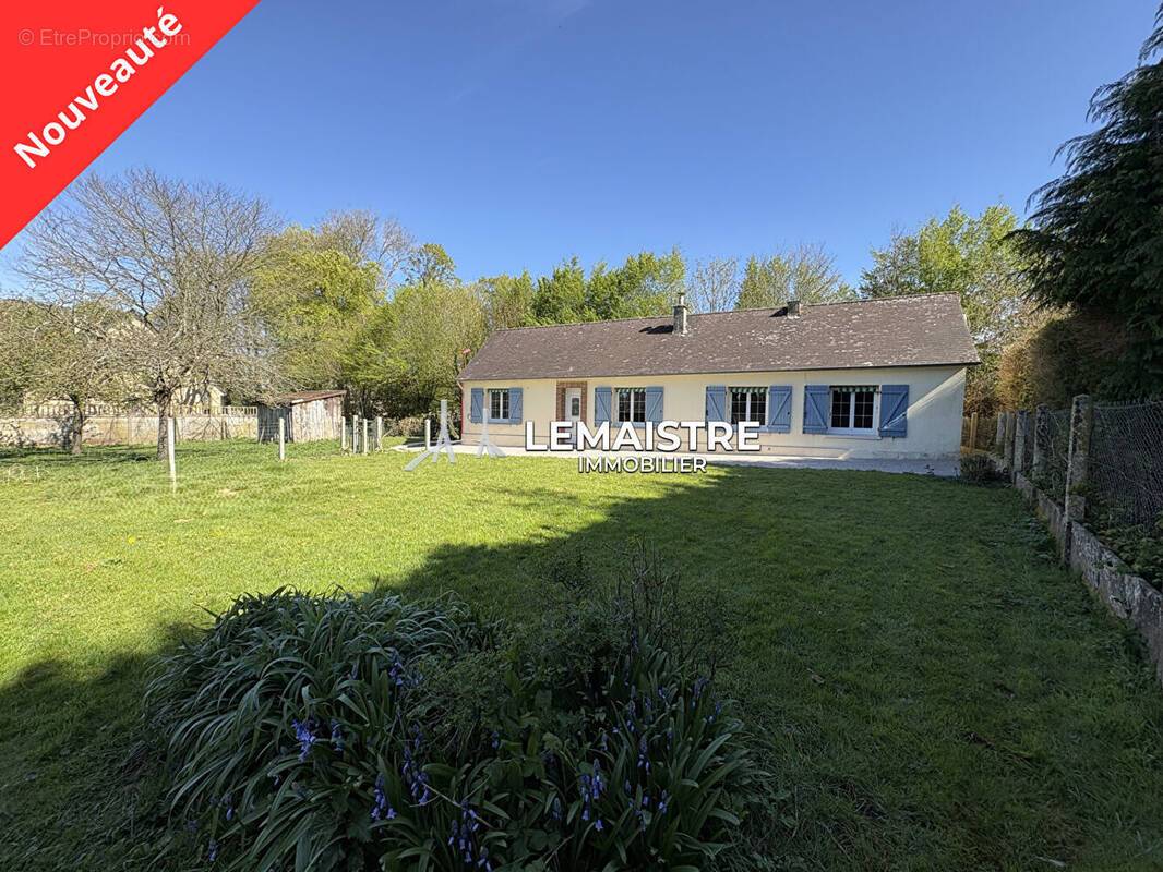Maison à THEUVILLE-AUX-MAILLOTS
