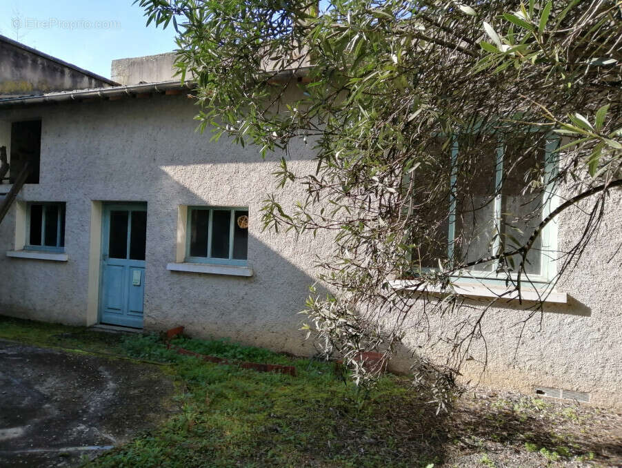 Appartement à ROUFFIGNAC-SAINT-CERNIN-DE-REILHAC