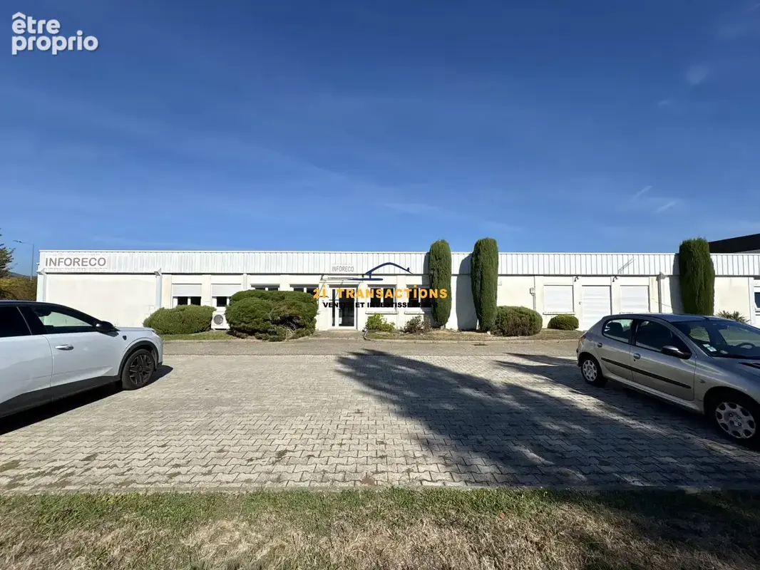 Commerce 478 m² à vendre à Saint-Chamond (42400) - photo 2