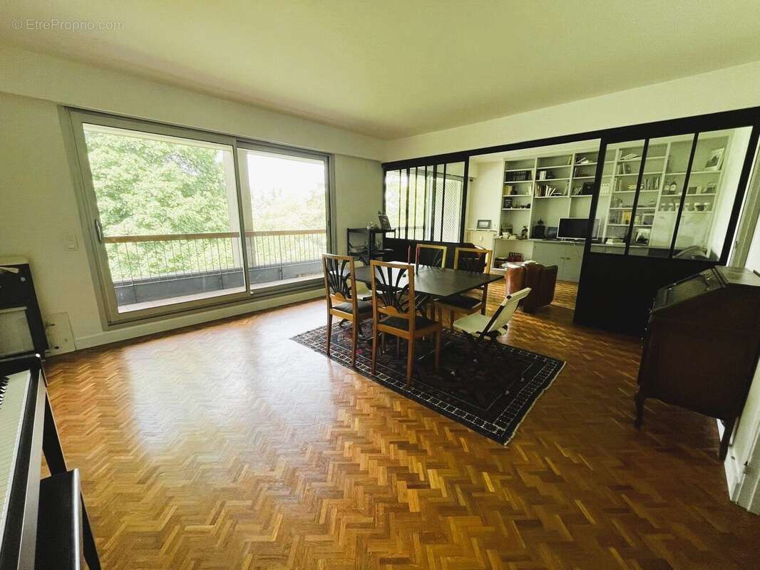 Appartement à RUEIL-MALMAISON
