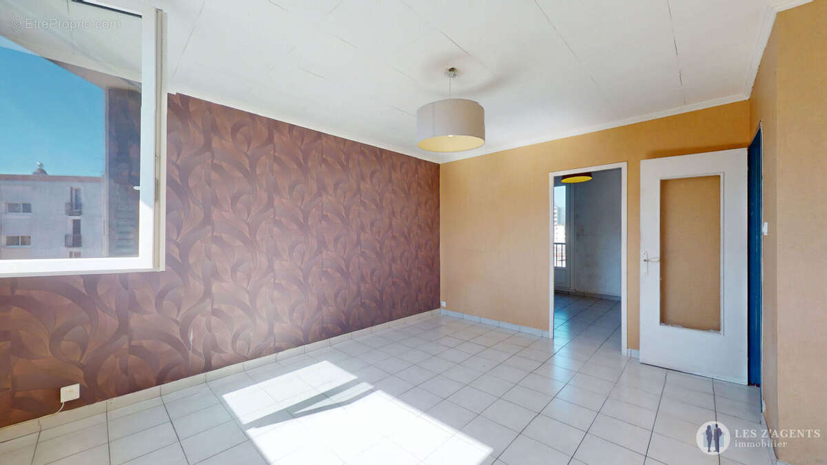 Appartement à SAINT-MARTIN-D&#039;HERES