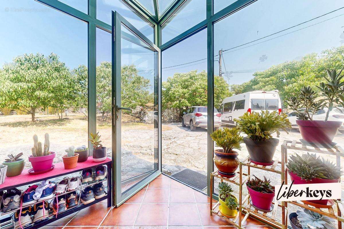 Belle propriété quercynoise du XIXe siècle avec pigeonnier, gîte indépendant, piscine et jardin nourricier – Catus (46150) - photo 8