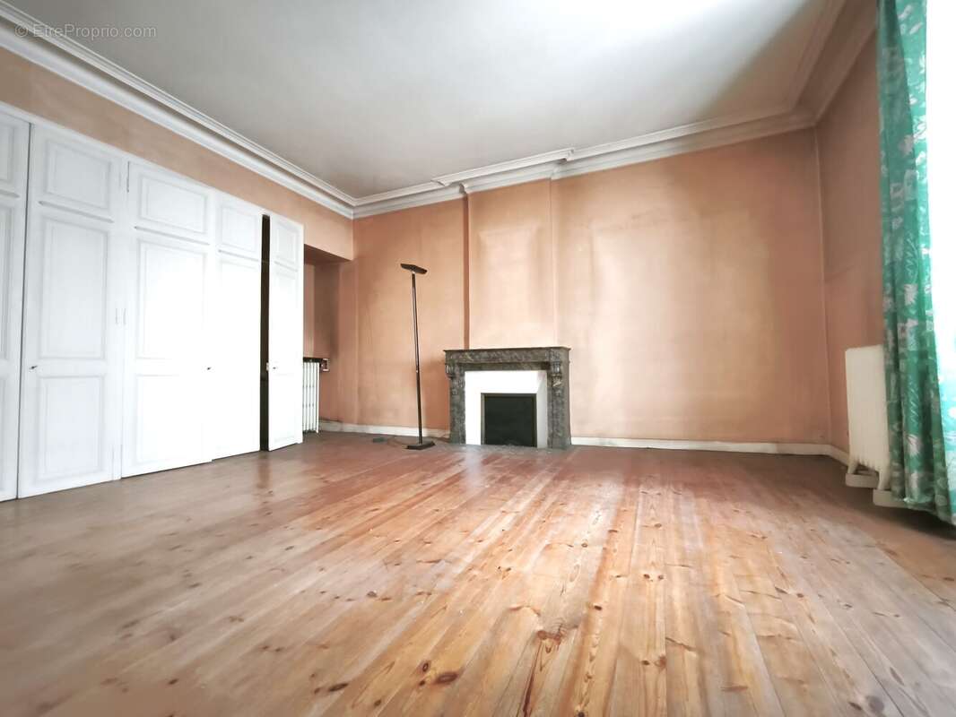 Appartement à COGNAC