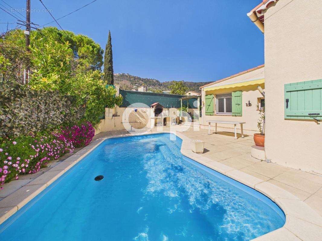 Maison à PEYMEINADE