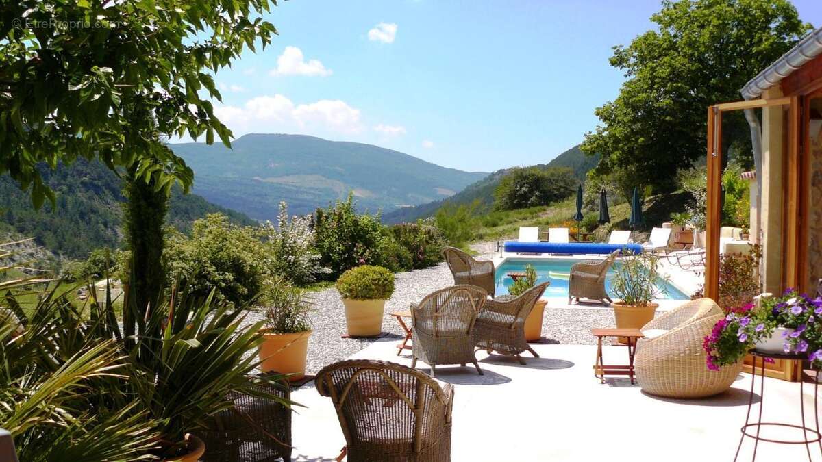 Maison à BUIS-LES-BARONNIES