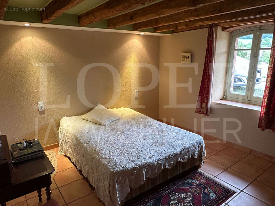 Maison à SAINT-AMANS-SOULT