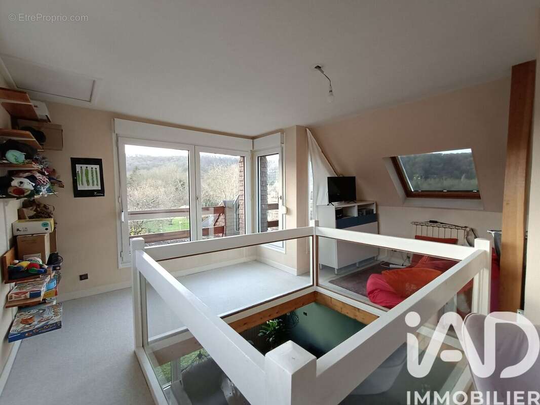 Maison 155 m² à Saint-Aubin-Les-Elbeuf  - photo 9