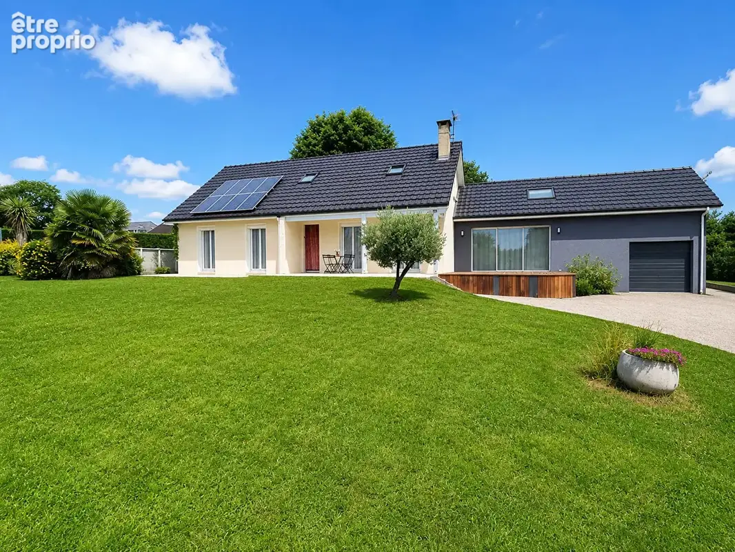 Maison familiale 160m² - terrain 2 250m² - photo 1