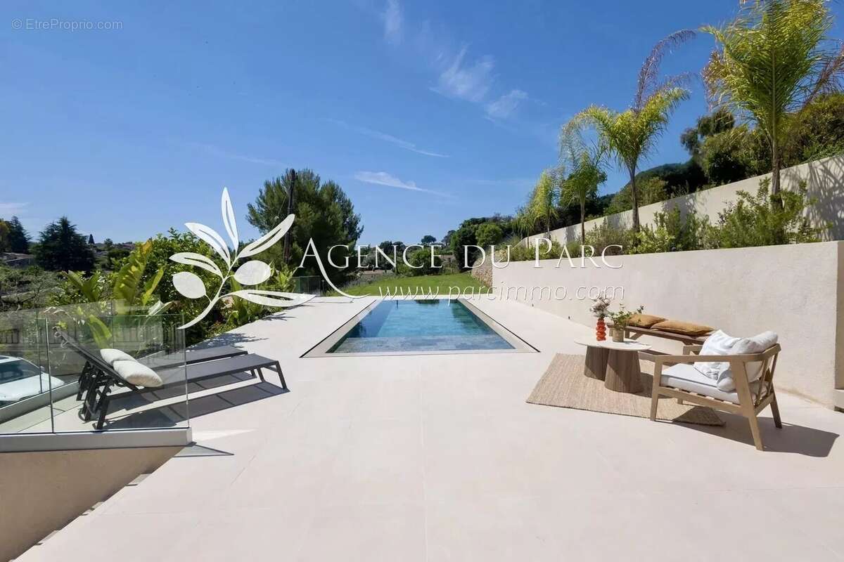 Maison à ANTIBES