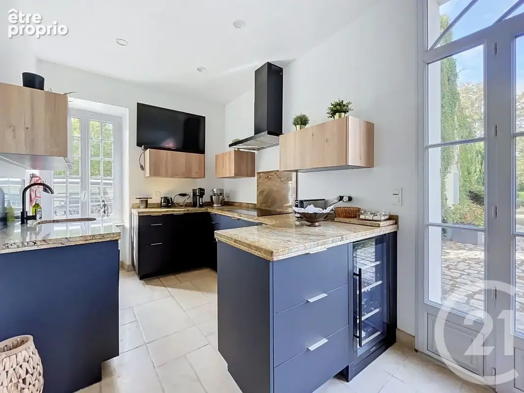 Maison 8 pièces 310 m² à vendre à Moissy-Cramayel (77550) - photo 8