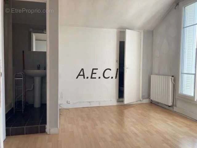 Appartement à COLOMBES