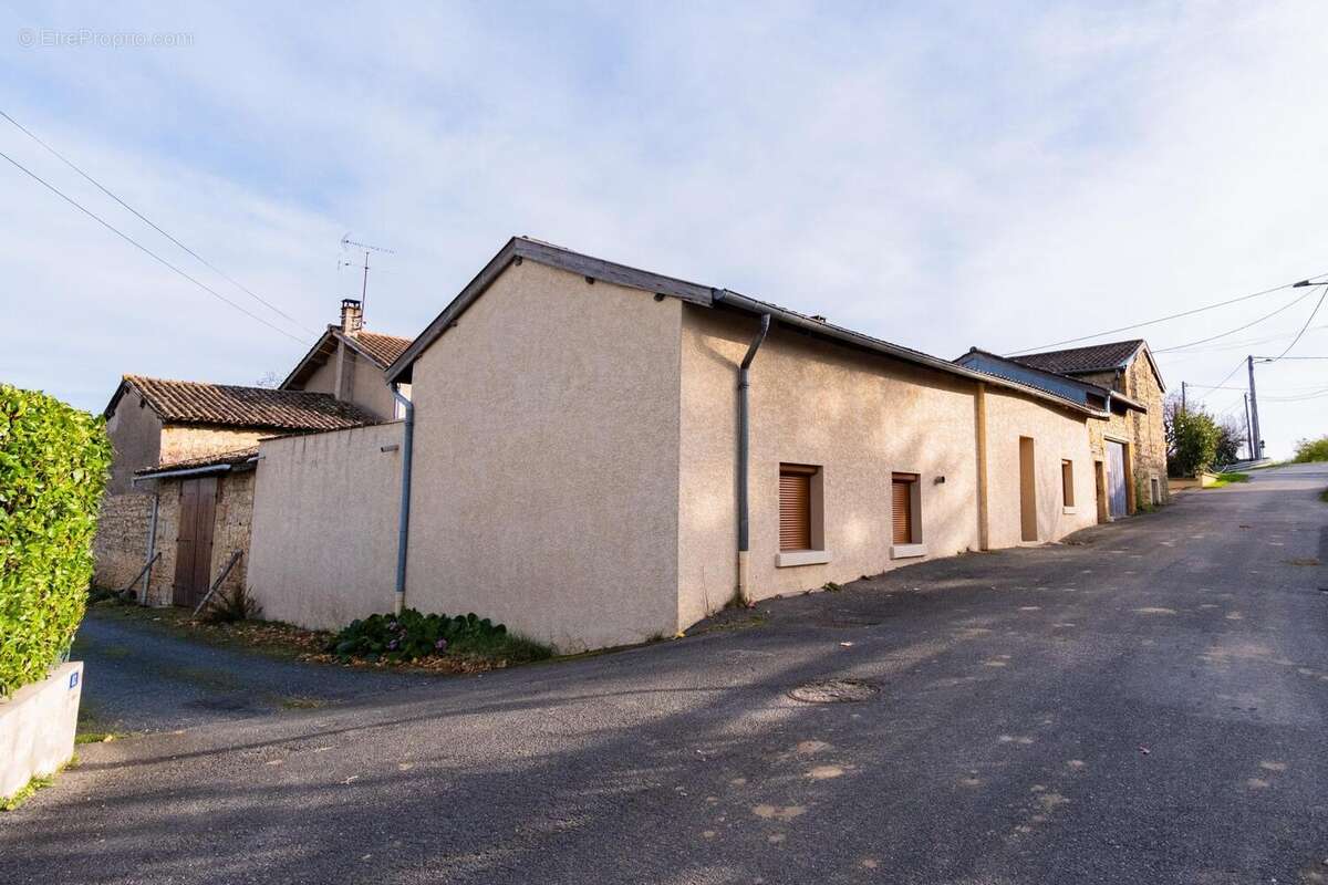 Photo 3 - Maison à ARNAS