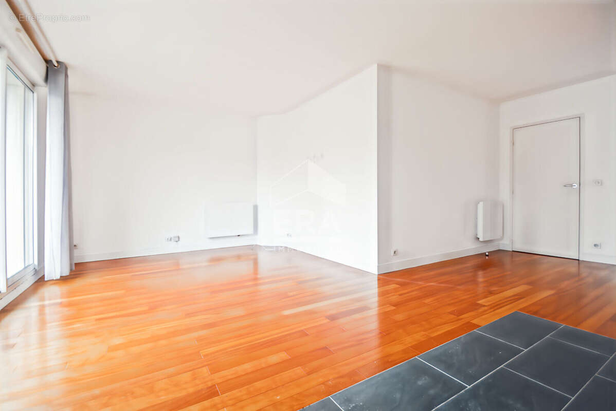 Appartement à ISSY-LES-MOULINEAUX