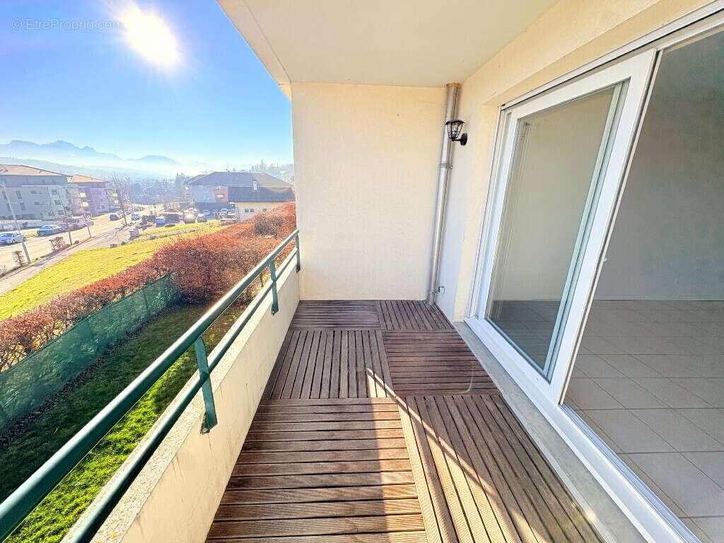 Appartement à ALLONZIER-LA-CAILLE