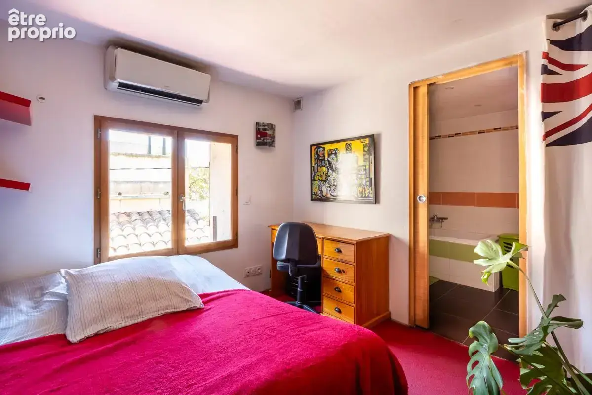 Rare à Cuges-les Pins-Maison de village de caractère de 115 M2 avec terrasse de plus de 21M2 - photo 7