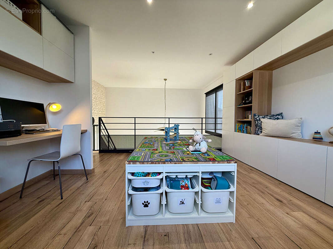 Maison à BRETTEVILLE-L&#039;ORGUEILLEUSE