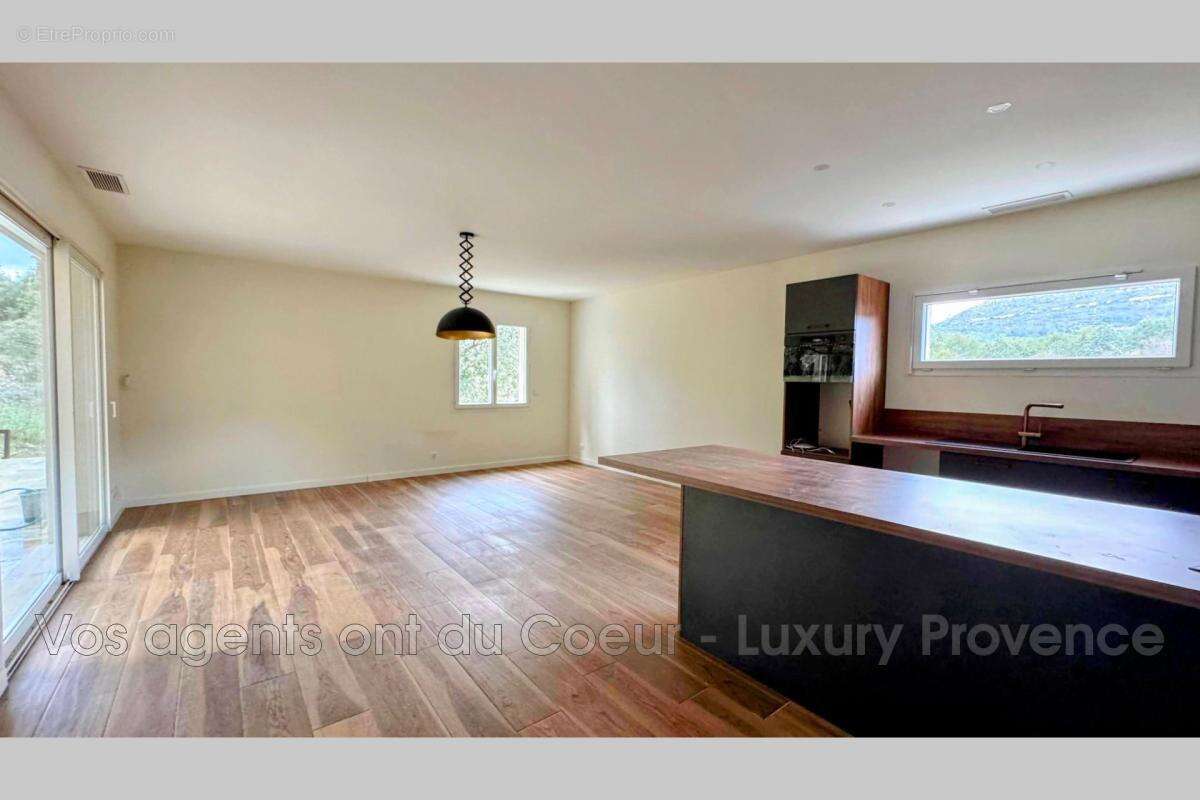 Maison à LA BOUILLADISSE