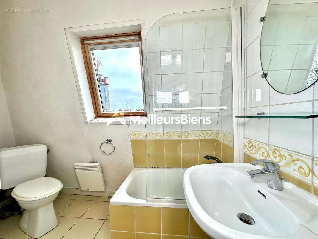 Appartement à PARIS-9E