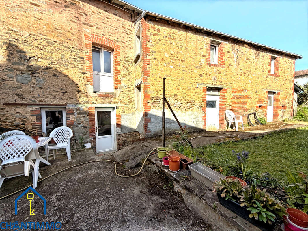 Maison à MOUILLERON-EN-PAREDS