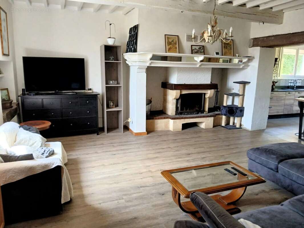 Maison à VIC-EN-BIGORRE