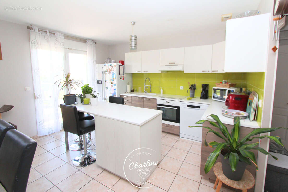 Maison à SAINT-PRIVAT-LA-MONTAGNE