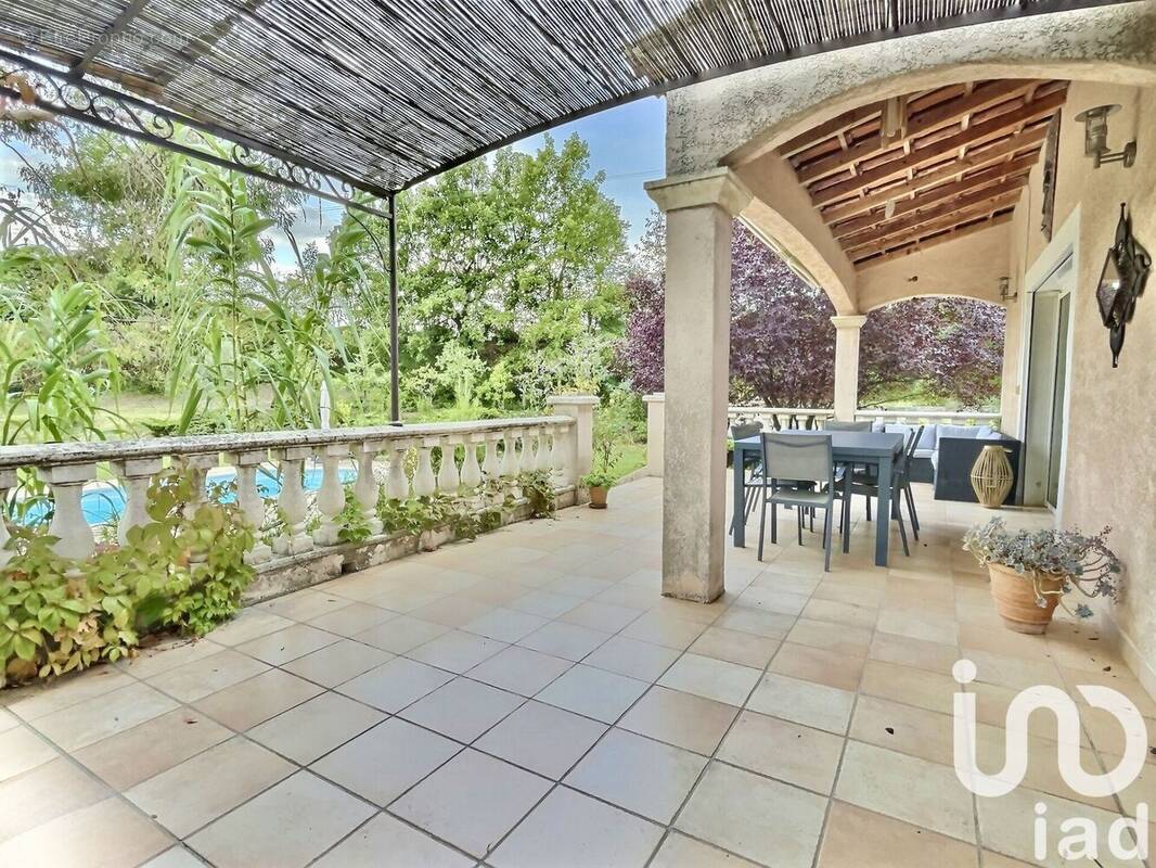 Photo 1 - Maison à SAINT-ZACHARIE