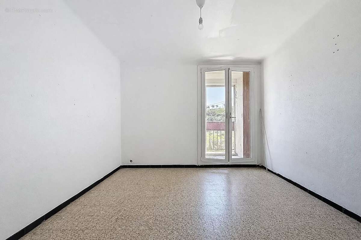 Appartement à MARSEILLE-15E