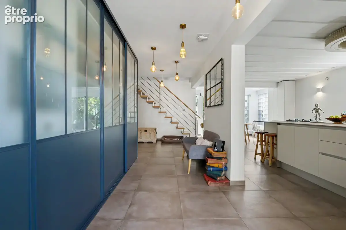 Maison 7 pièces 223 m² à vendre à Saint-Pierre (97410) - photo 6