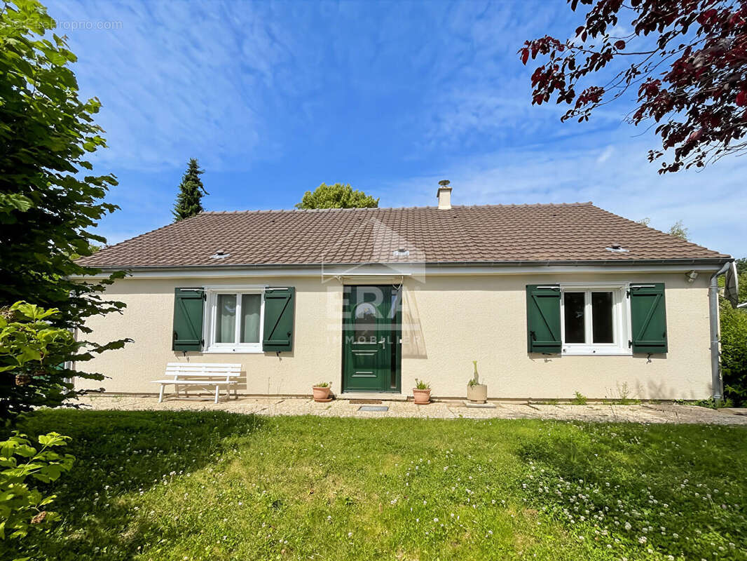 Maison à ETAMPES