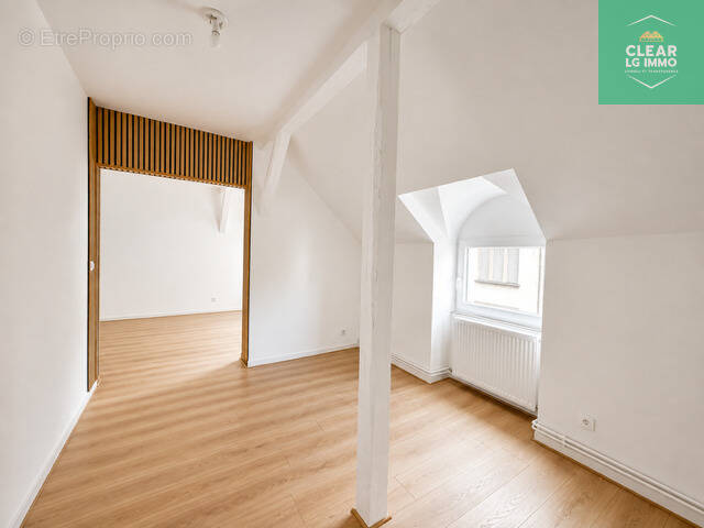 Appartement F3 rénové dernier étage - photo 1