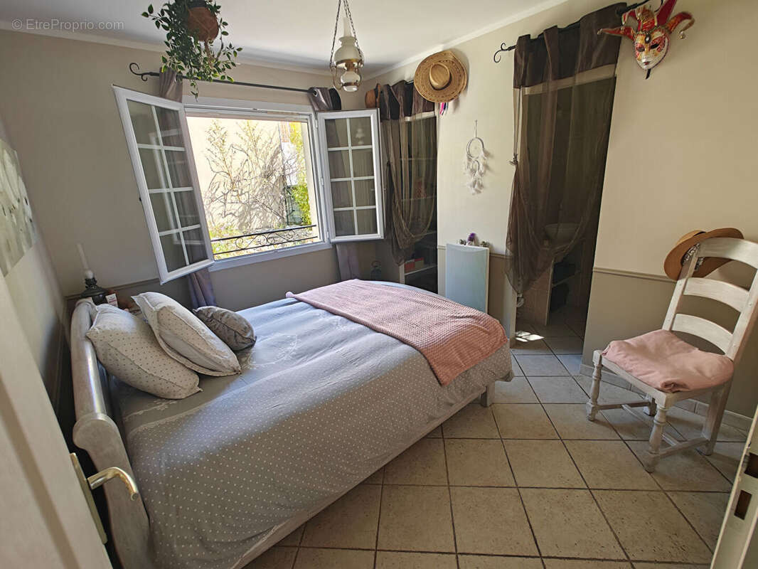 Maison à LA VALETTE-DU-VAR