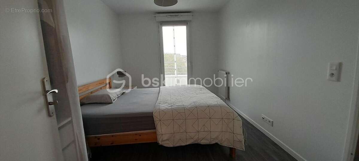 Appartement à FLEURY-MEROGIS