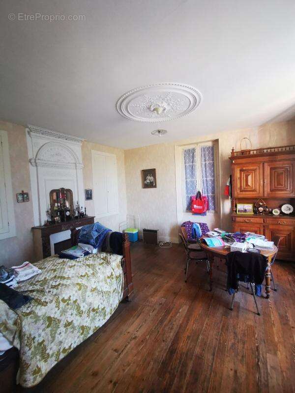 Ferme avec dépendances sur 4492m2 - photo 5