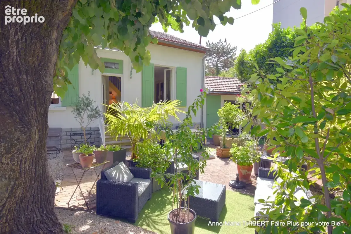Maison à vendre 6 pièces VILLEURBANNE (69) - photo 17