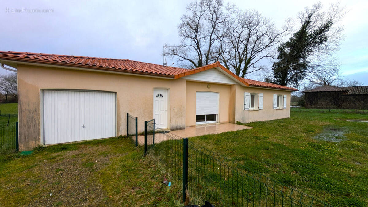 Maison à CAZERES-SUR-L'ADOUR