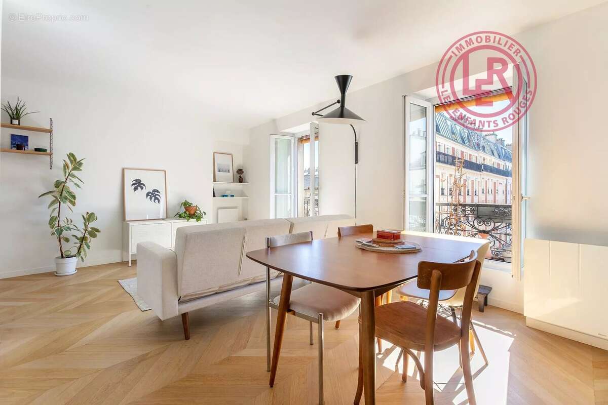Appartement à PARIS-11E
