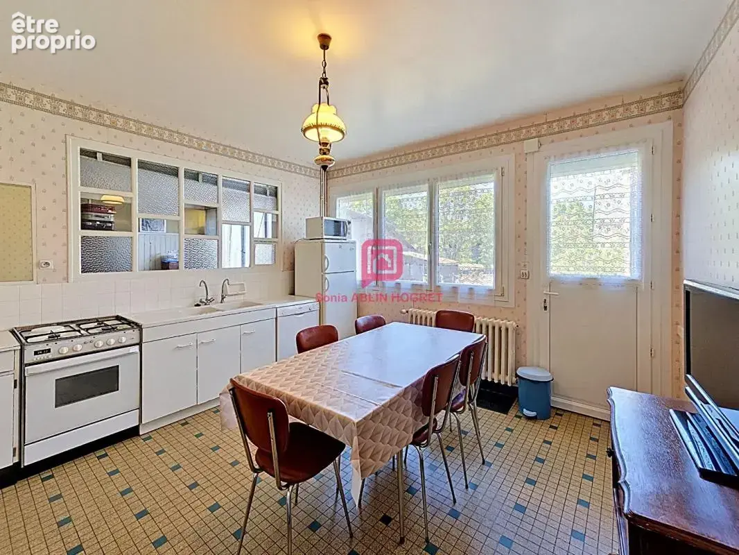 Maison  6 chambres 152m² +local attenant 90m² + atelier et  jardin - photo 2