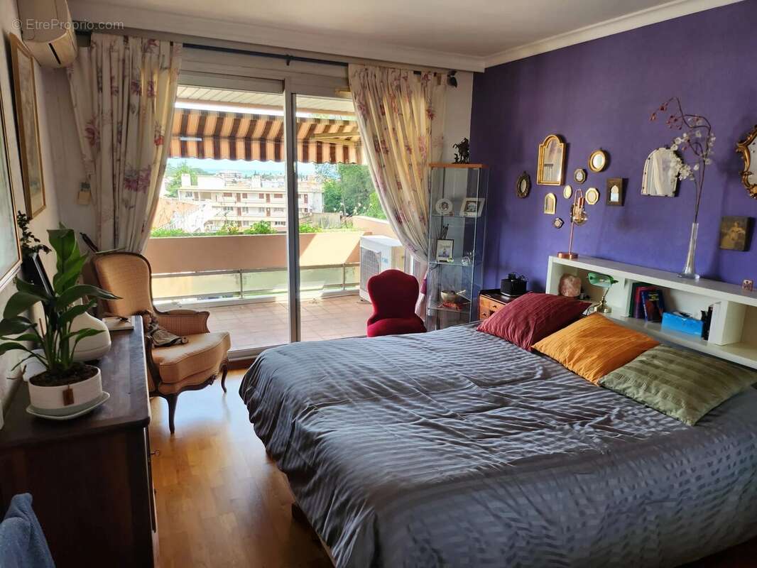 Appartement à CAGNES-SUR-MER