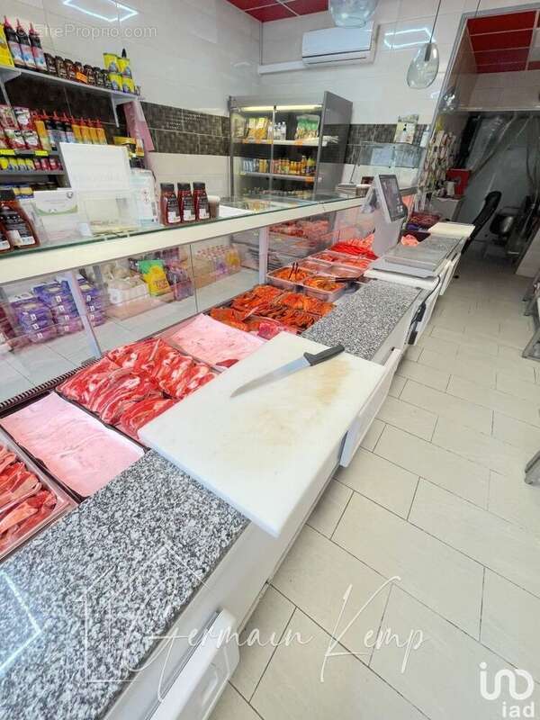 Photo 3 - Commerce à LA TOUR-DU-PIN