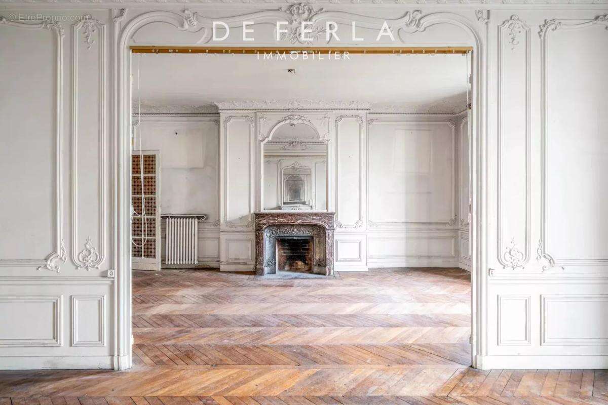 Appartement à PARIS-14E