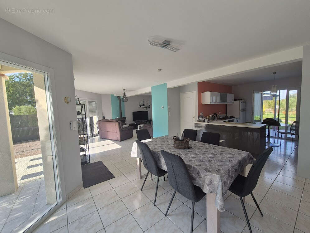 Maison à CHATEAU-THEBAUD