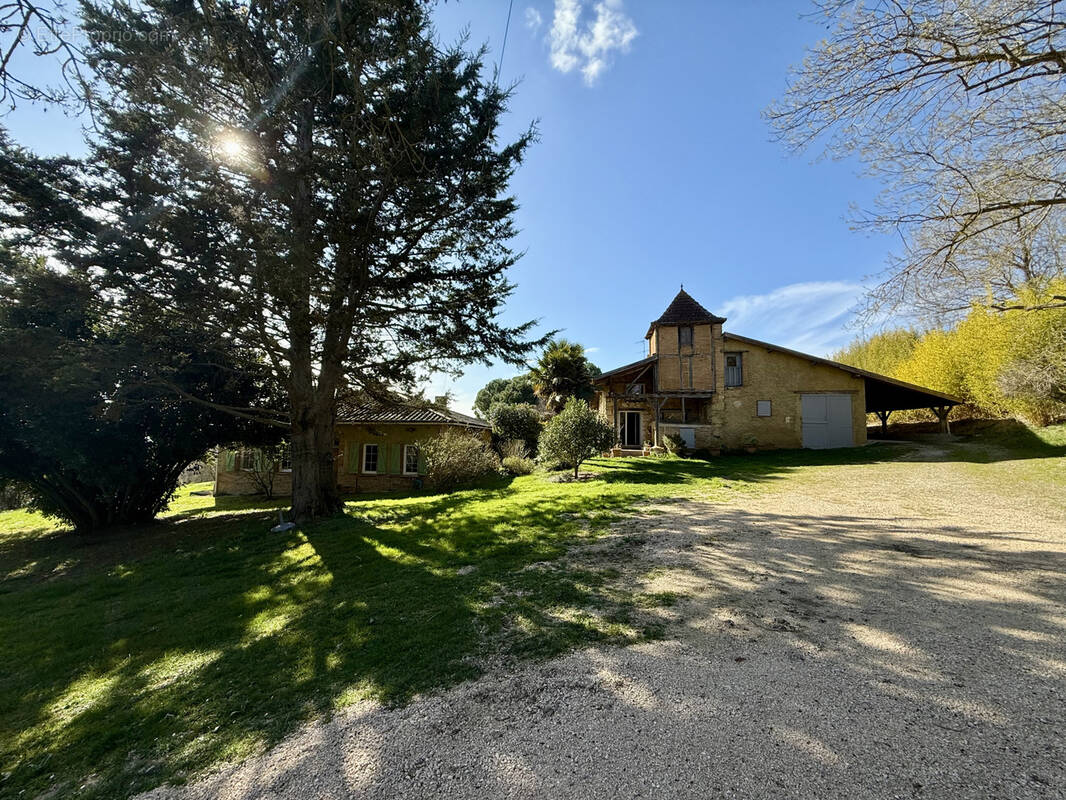 Maison à LE CASTERA