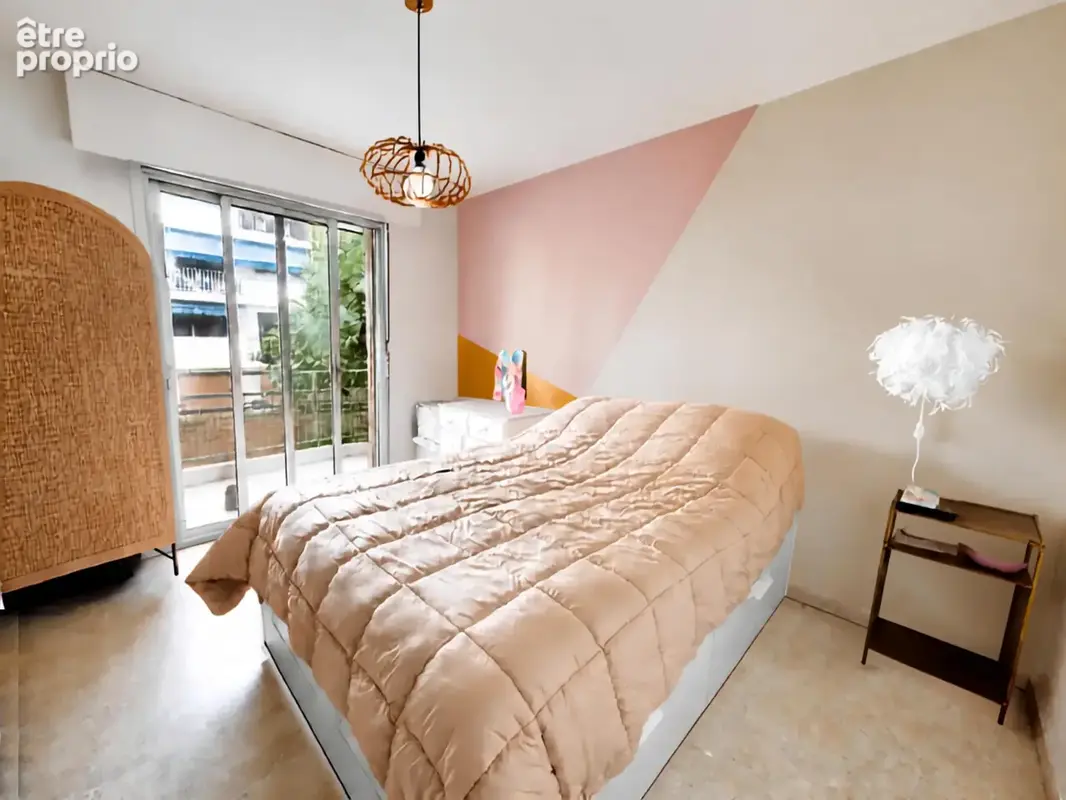 T3 RÉNOVÉ de 65 M2 avec 2 balcons   TOULON SAINT-ANNE - photo 5