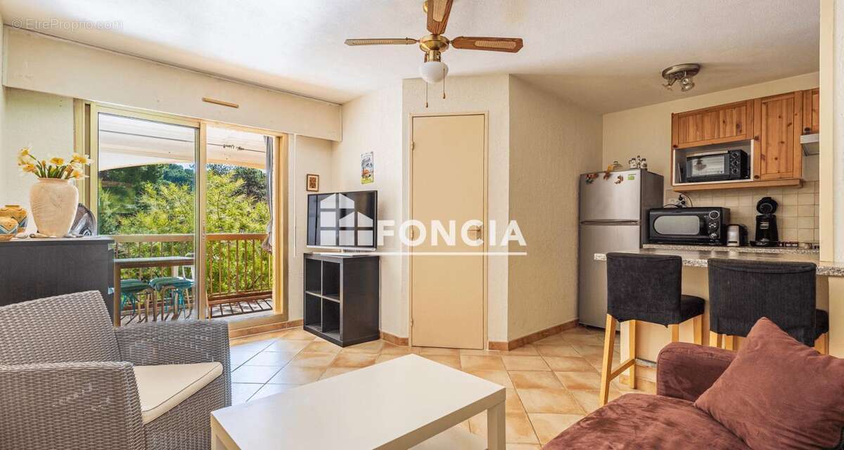 Appartement à SIX-FOURS-LES-PLAGES
